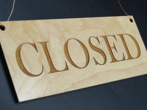 Open/Closed Sign - Image 5