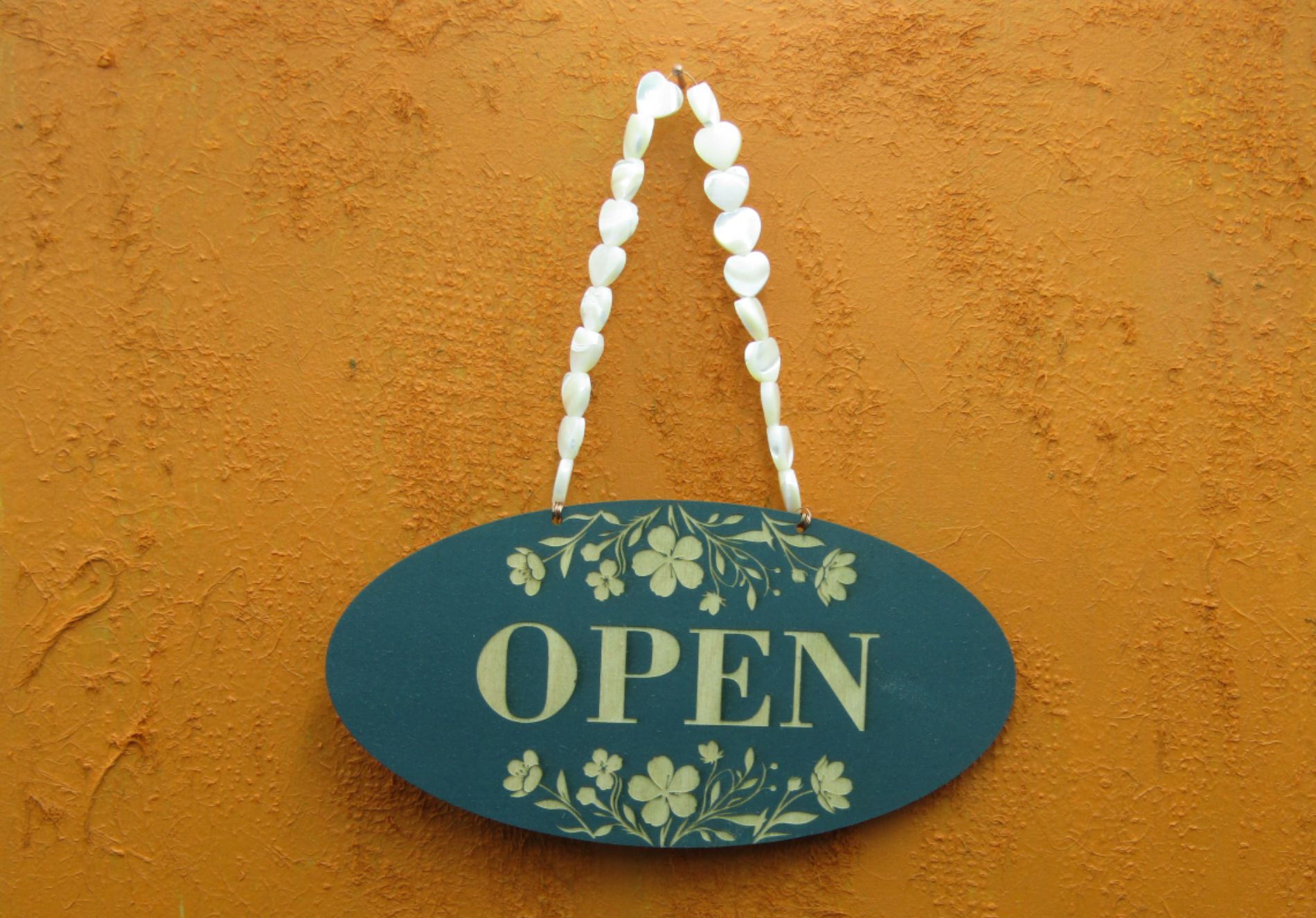 Open-Closed Shop Sign- With Heart Bead Chain Open-Closed Shop Sign- With Heart Bead Chain - Image 6