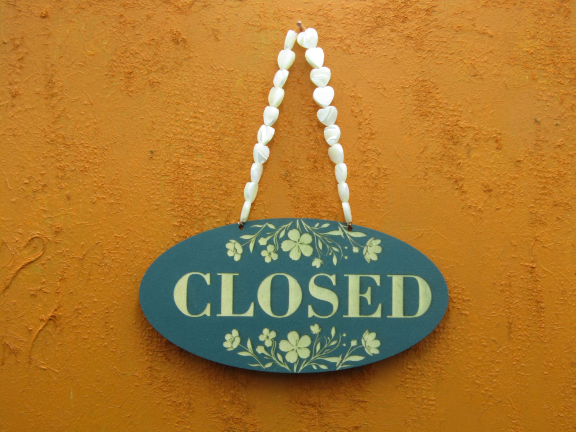 Open-Closed Shop Sign- With Heart Bead Chain Open-Closed Shop Sign- With Heart Bead Chain - Image 5