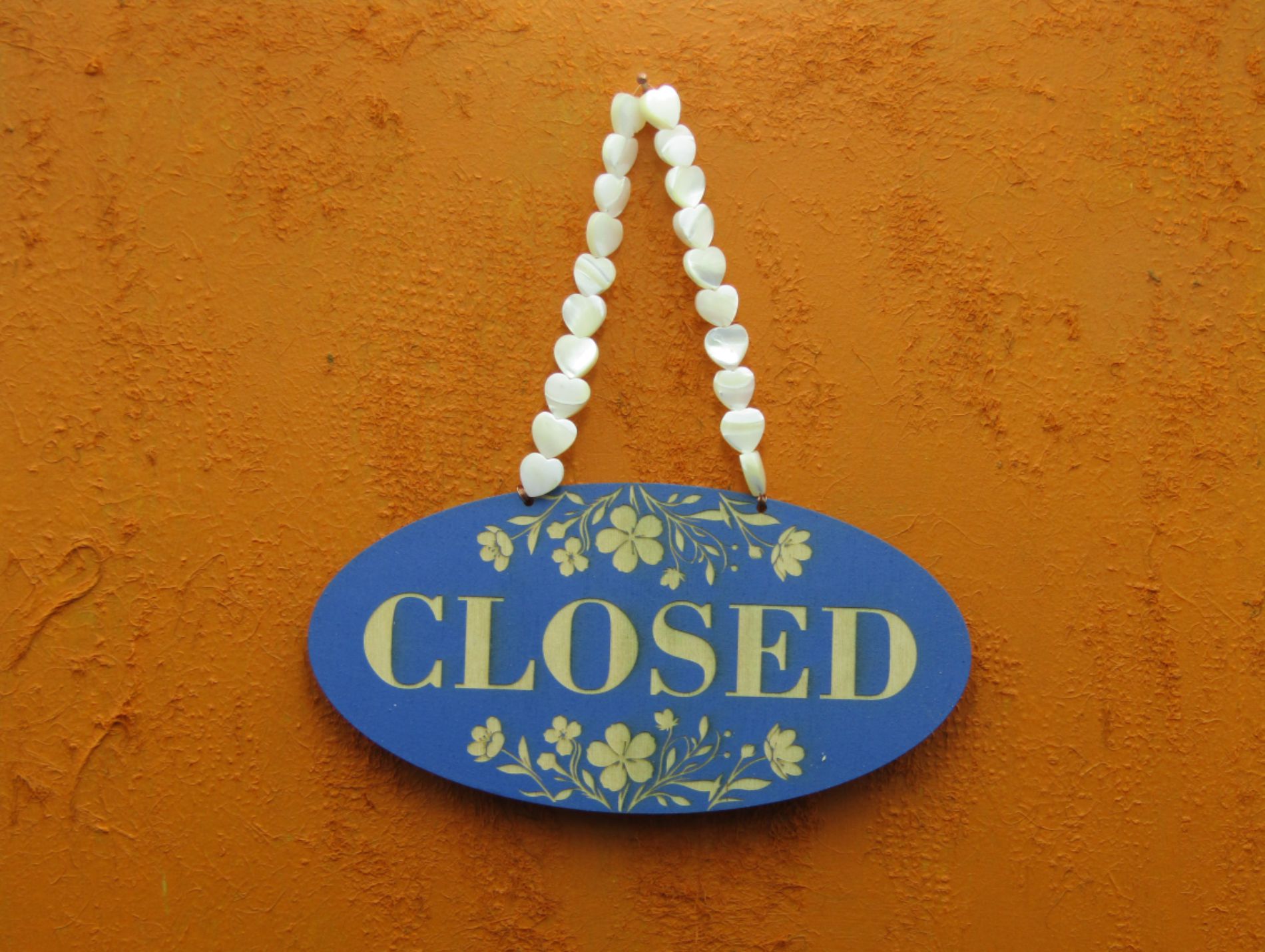 Open-Closed Shop Sign- With Heart Bead Chain Open-Closed Shop Sign- With Heart Bead Chain - Image 4